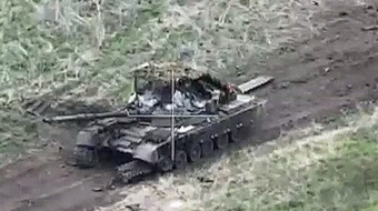 БМП Bradley знищила Т-80 ракетою TOW. Фото: кадр із відео